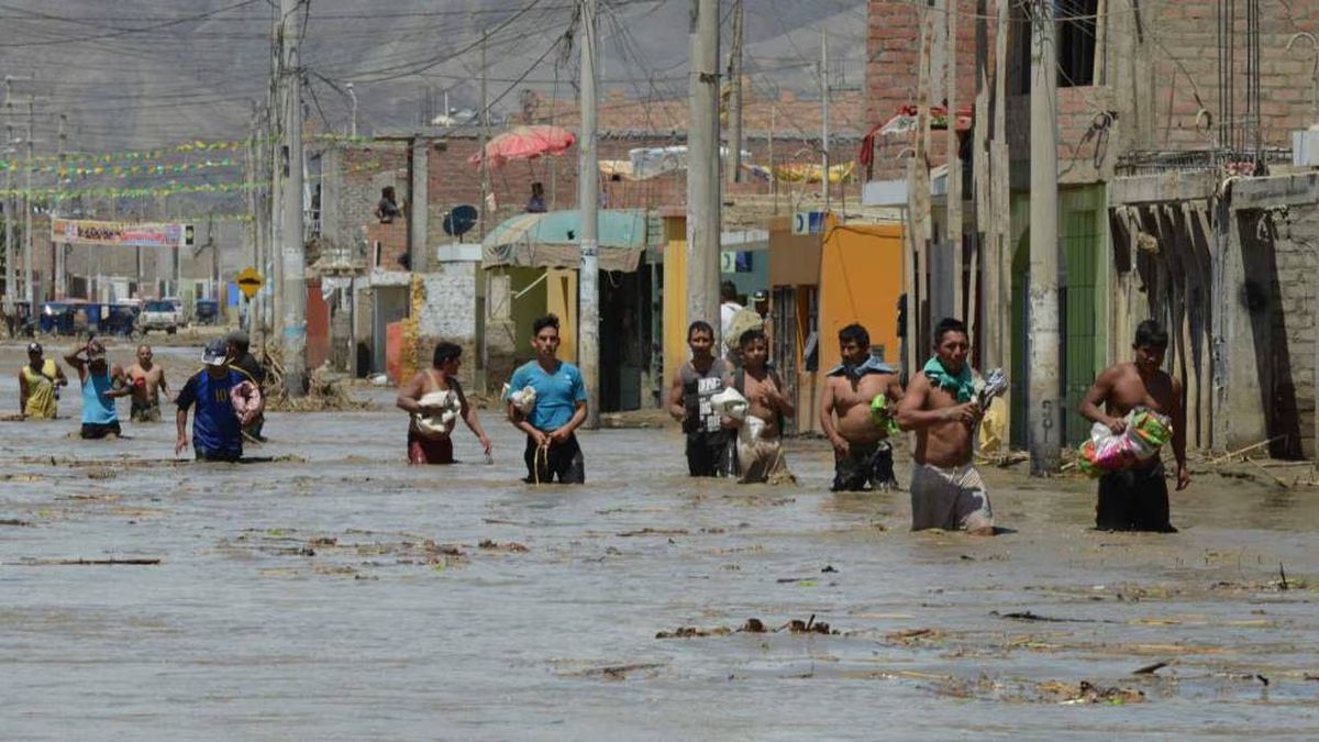 Al menos 6 muertos por lluvias e inundaciones en el norte de Perú -  Noticias 22