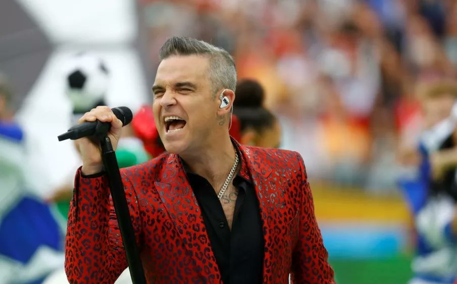 Robbie Williams lanza por sorpresa su nuevo álbum titulado 'Britpop'     