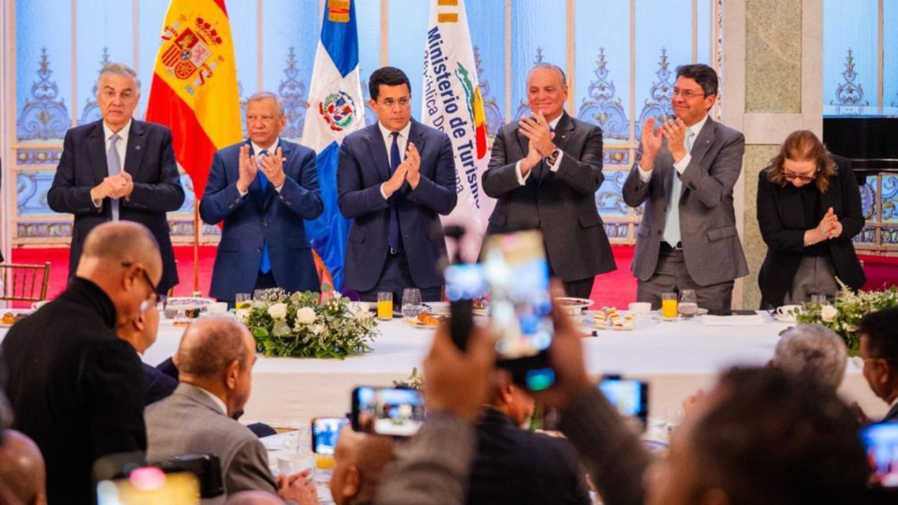 Repรบblica Dominicana logra acuerdos en FITUR por mรกs de RD$885 mil millones Repรบblica Dominicana logra acuerdos en FITUR por mรกs de RD$885 mil millones