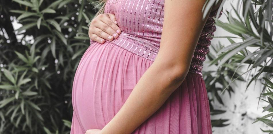 Una dosis de hierro intravenoso en el embarazo disminuye la anemia materna y beneficia al bebé