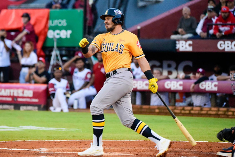 Águilas logran triunfo contra Gigantes, quienes siguen sin su primera victoria