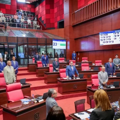 Senado aprueba proyecto pago deudas desde 1996