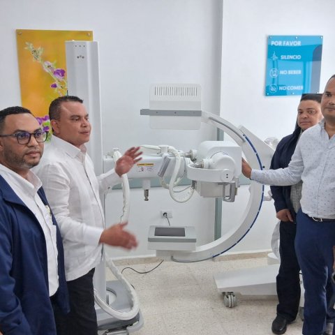 Director del SNS visita hospitales de Sánchez Ramírez y Monseñor Nouel