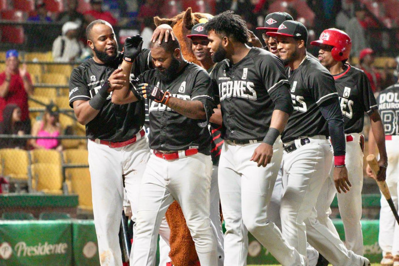 Leones vencen a los Gigantes y buscarán defender su corona