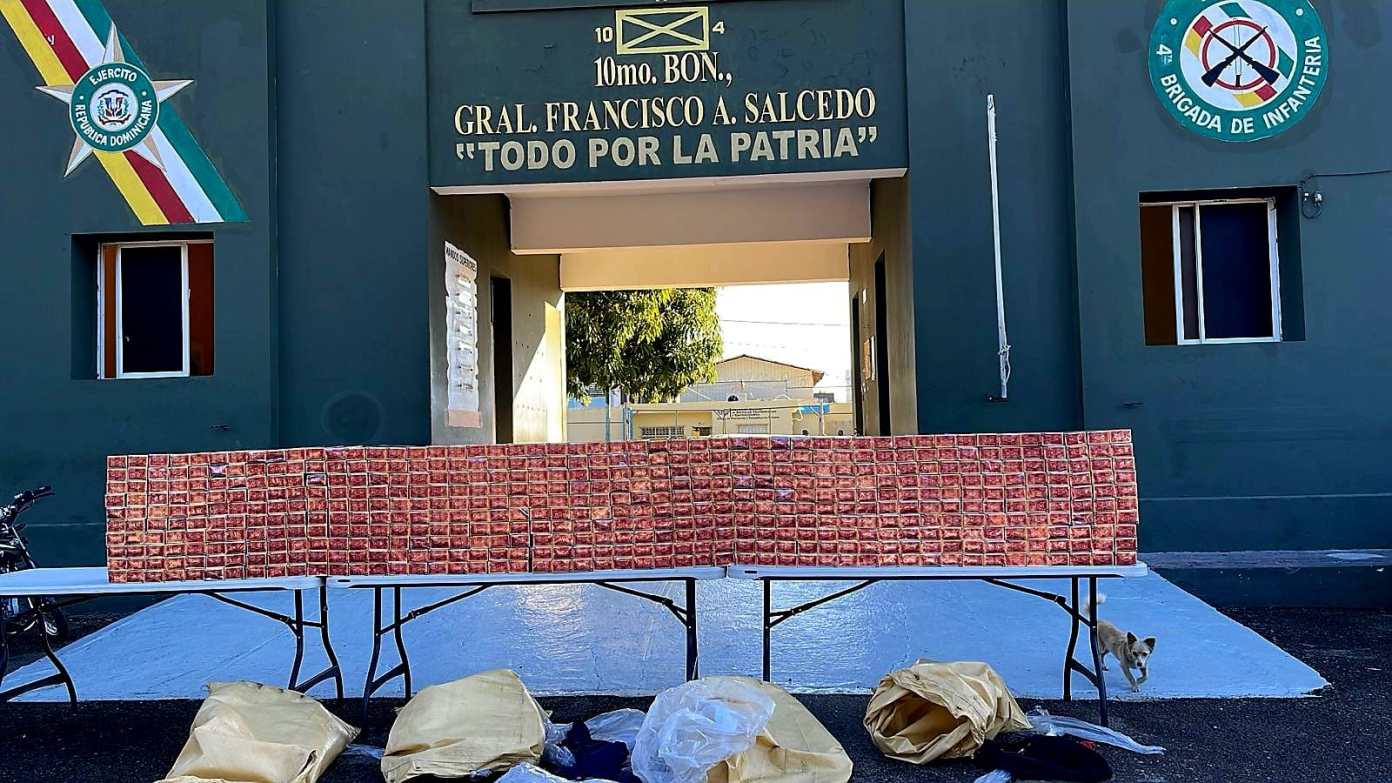Ejército decomisa 100 mil unidades de cigarrillos de contrabando en Dajabón