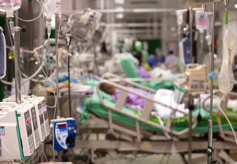 Aplican un modelo de IA para anticipar el riesgo de sepsis tras una intervención quirúrgica