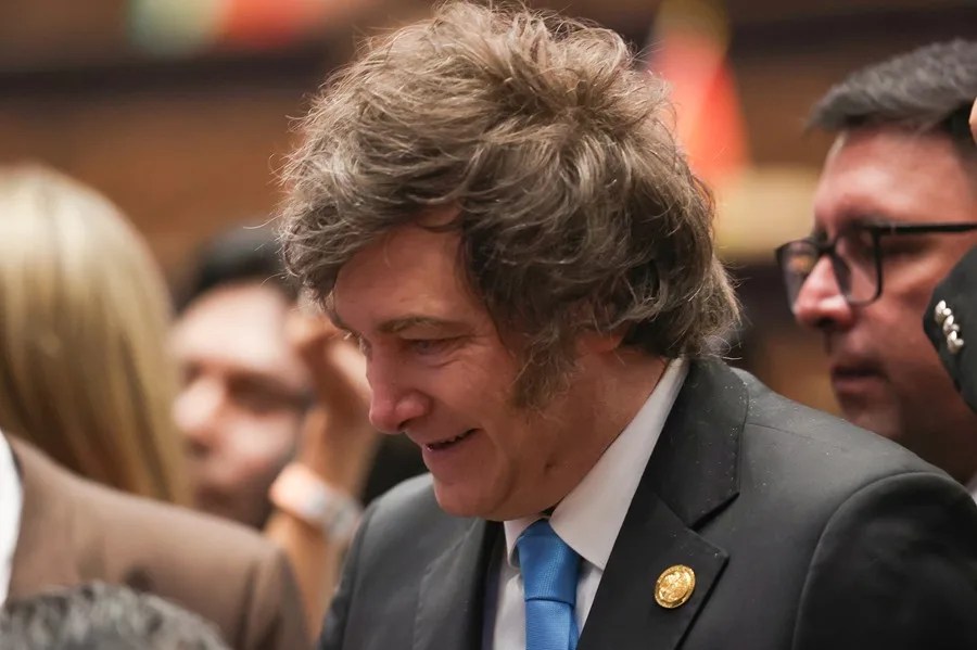 Milei aprueba un importante aumento de los salarios de su Gabinete tras dos años de congelamiento