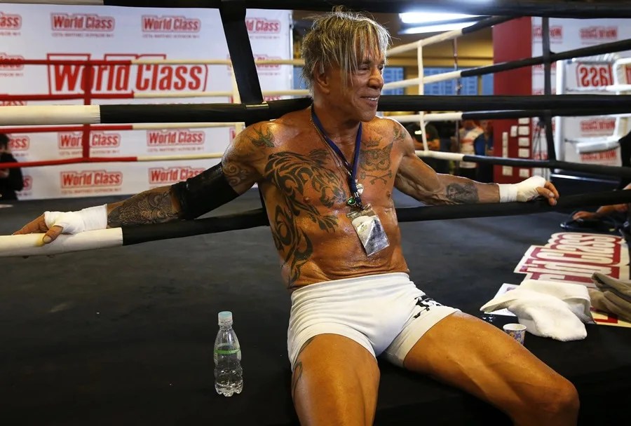 Mickey Rourke niega haber creado una campaña para recaudar fondos: "Es humillante"