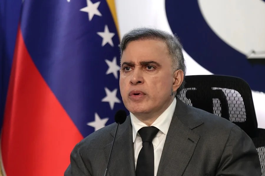 El fiscal general de Venezuela informa que el policía detenido murió de un paro cardíaco