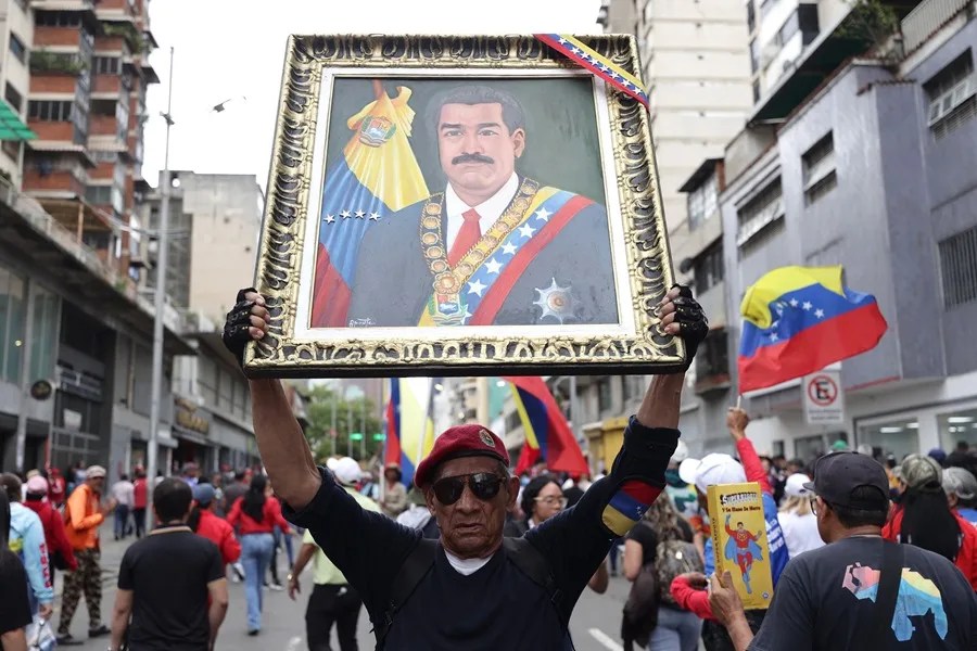 El chavismo vuelve a las calles y llama a no claudicar hasta que EE.UU. libere a Maduro El chavismo vuelve a las calles y llama a no claudicar hasta que EE.UU. libere a Maduro