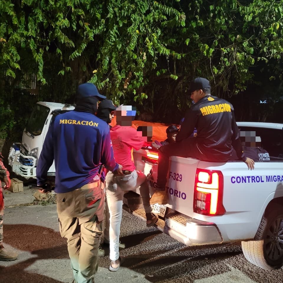 Migración detiene 1,859 indocumentados y deporta 2,342 personas en operativos